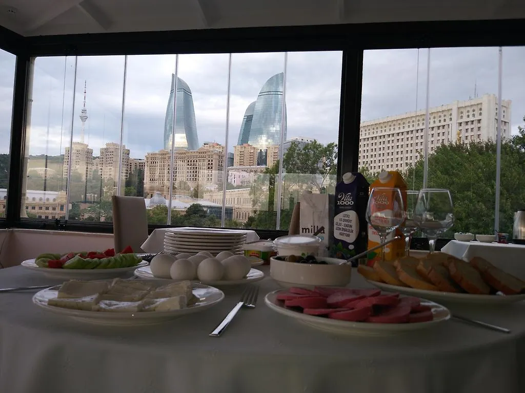 City Walls Hotel Baku 3*,